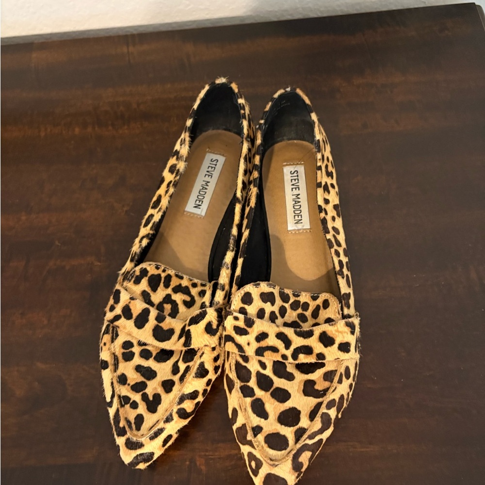 Leopard Steve Madden flats. Size 7.5 Cute!